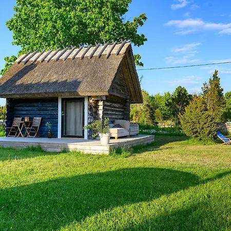 Log House With A Sauna And Hot Tub In Atla!