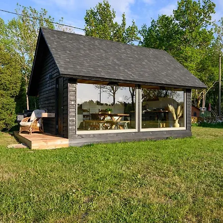 Log House With A Sauna And Hot Tub In Atla! Сasa de vacaciones *