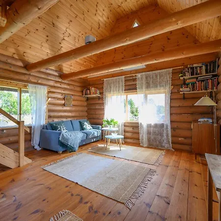Сasa de vacaciones Log House With A Sauna And Hot Tub In Atla! *