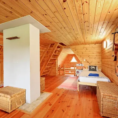 Log House With A Sauna And Hot Tub In Atla! Сasa de vacaciones *