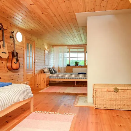 Log House With A Sauna And Hot Tub In Atla!